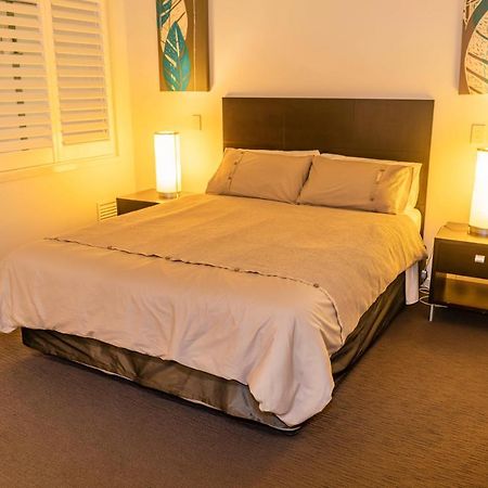Marina View Apartment Airlie Beach Bagian luar foto